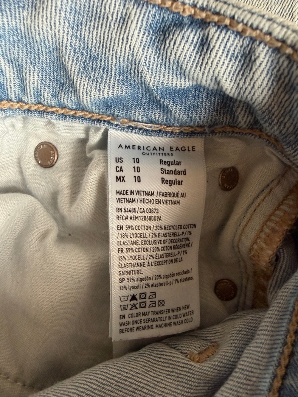 American Eagle High-Rise Baggy Wide-Leg Light Wash Jeans Size 10 - Picture 5 of 7